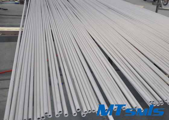 Resistensi korosi tinggi UNS N06600 Tabung Annealed Cerah untuk penukar panas